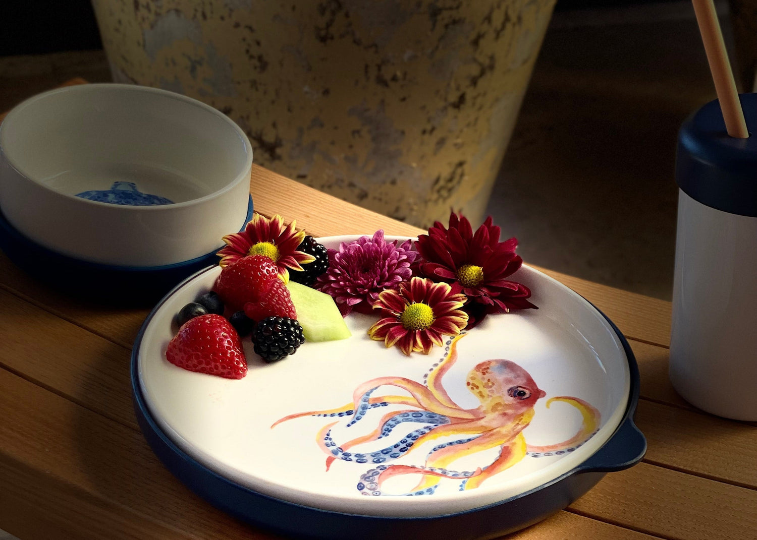 Fall Tablescape Ideas for Families: A Calm, Beautiful Dinner with Childish Plates